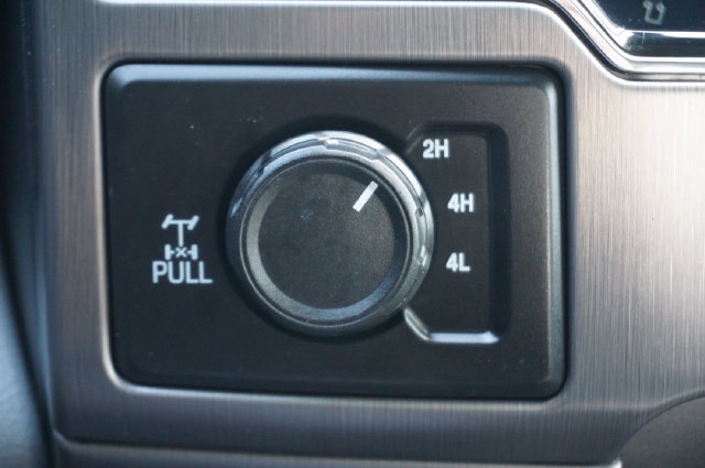 Certified 2022 Ford F350 Limited w/ FX4 Off-Road Package AWD/4WD image 9
