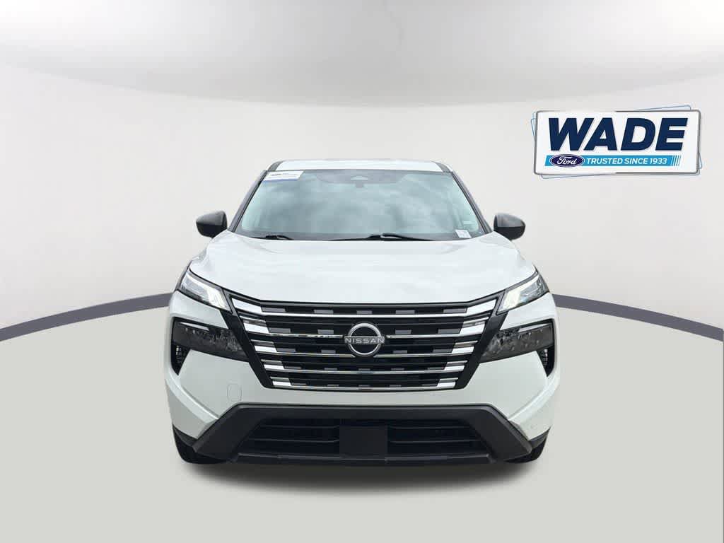 Used 2024 Nissan Rogue S FWD video 2