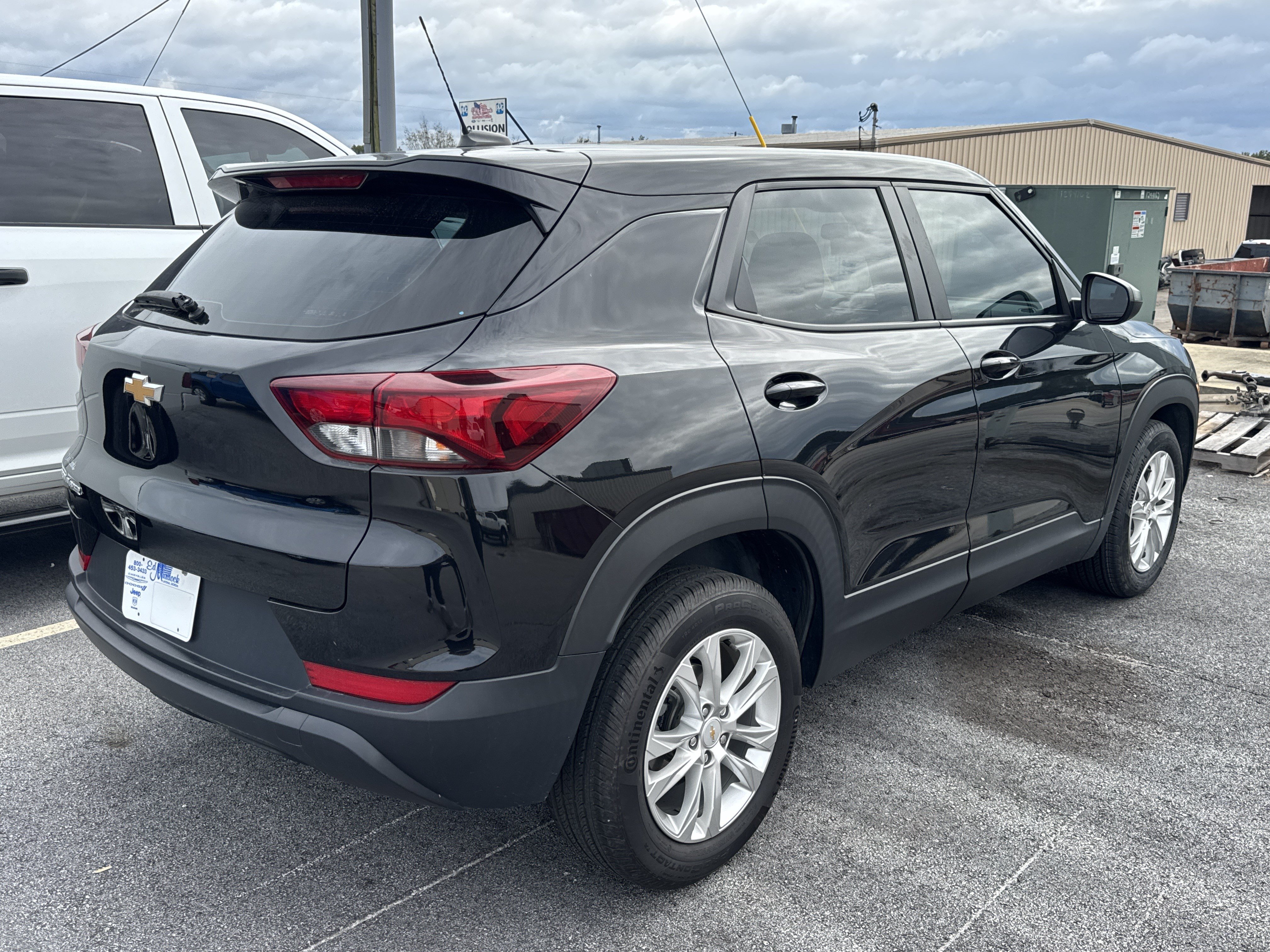 Used 2023 Chevrolet TrailBlazer LS FWD image 5
