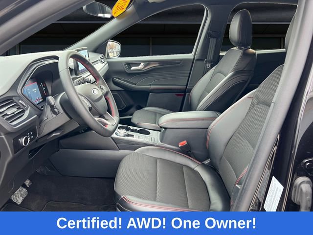 Certified 2025 Ford Escape ST-Line AWD/4WD image 9