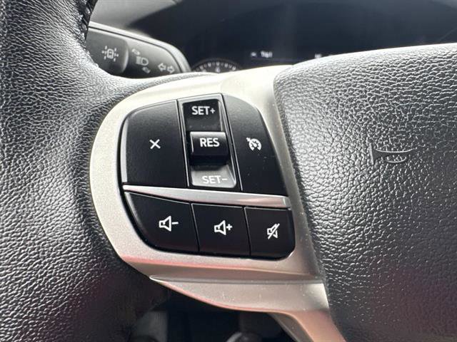 Certified 2022 Ford Explorer XLT w/ Equipment Group 202A image 34