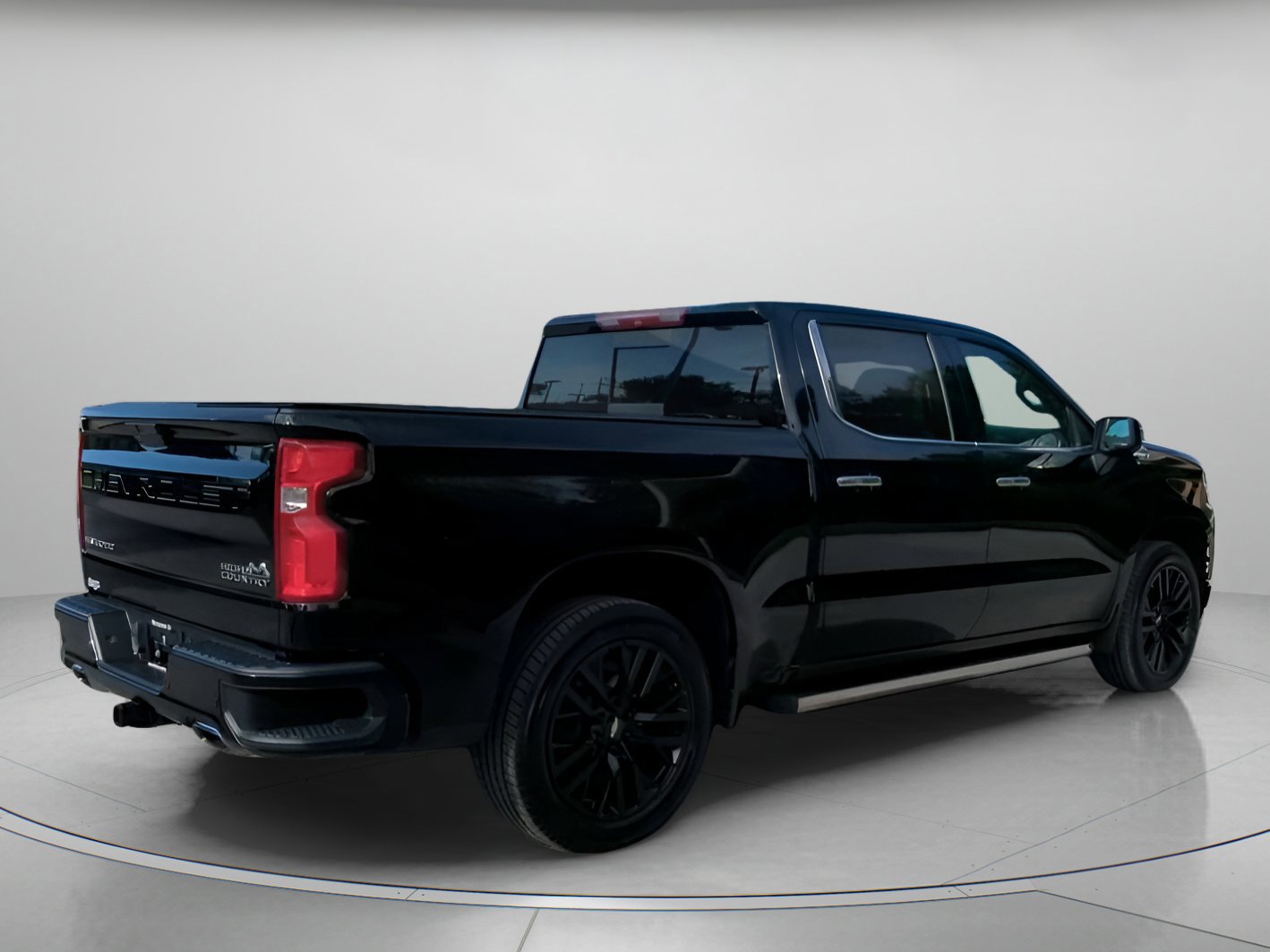 Used 2019 Chevrolet Silverado 1500 High Country w/ Technology Package image 23