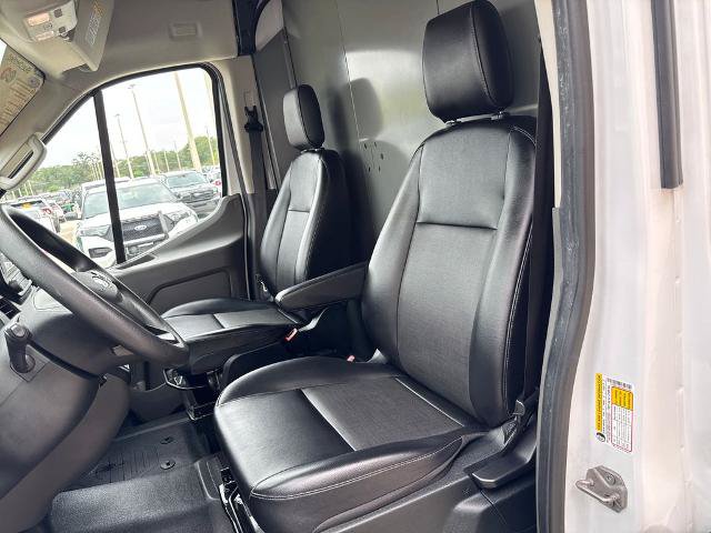 Certified 2023 Ford Transit 250 Medium Roof RWD image 18