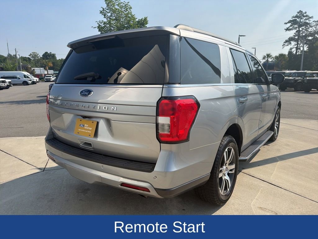 Certified 2023 Ford Expedition XLT image 10