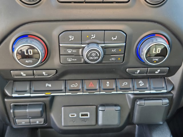 Used 2022 Chevrolet Silverado 1500 LT Trail Boss w/ LT Trail Boss Premium Package image 16