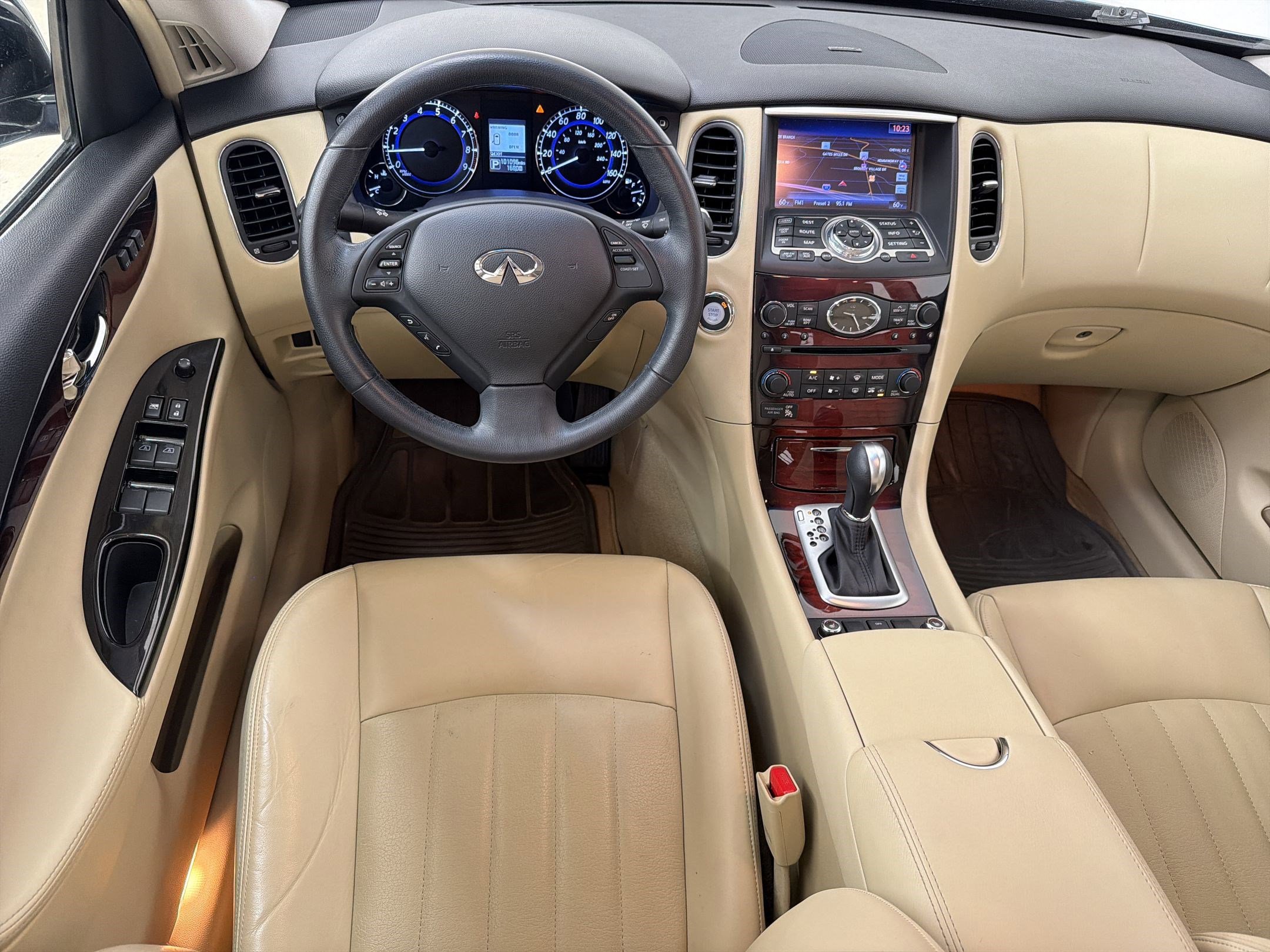 Used 2017 INFINITI QX50 2WD w/ Premium Plus Package image 26