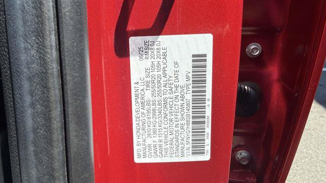 Used 2025 Honda Pilot Elite image 11