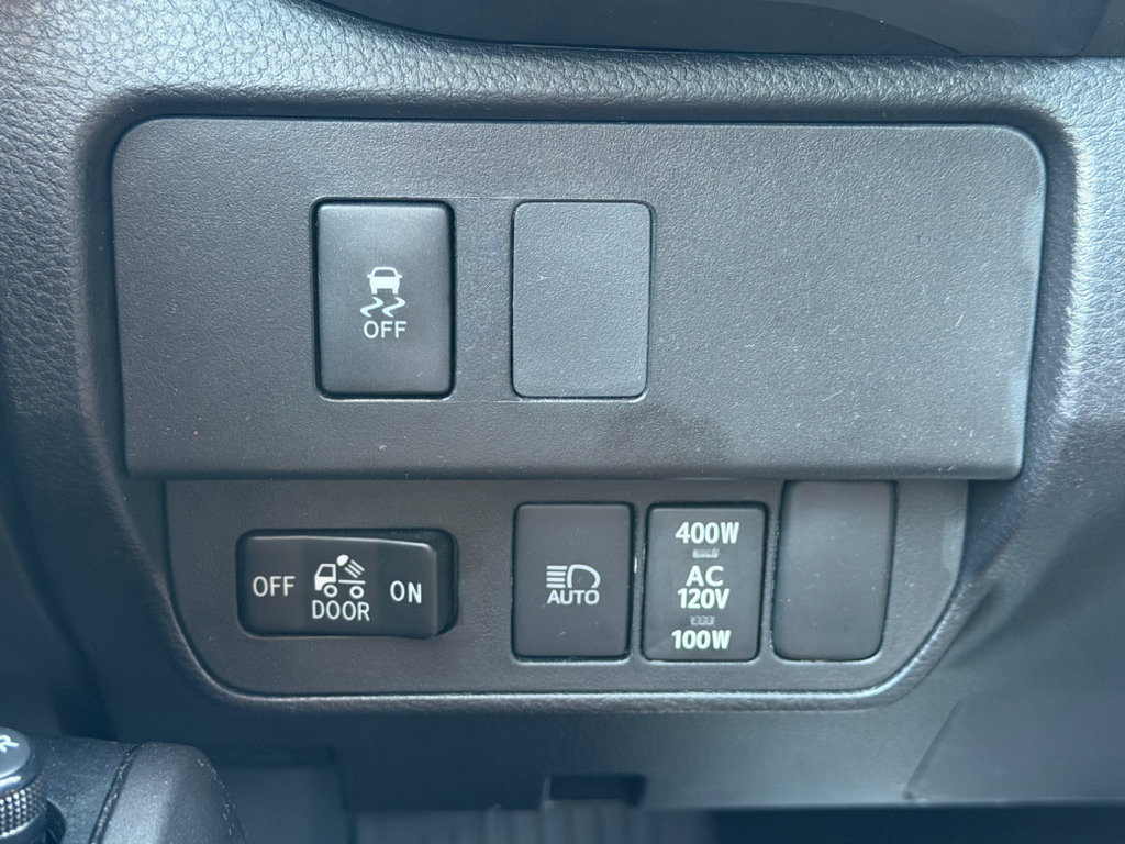 Used 2023 Toyota Tacoma TRD Sport AWD/4WD image 20