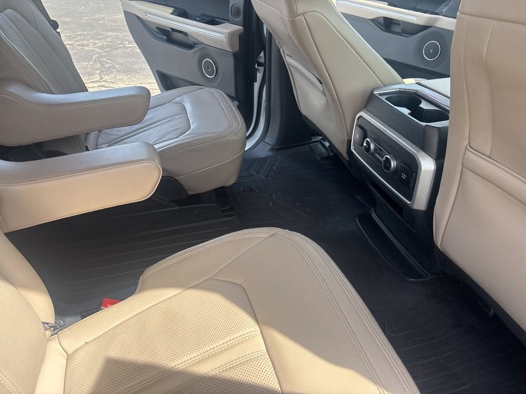 Certified 2022 Ford Expedition Limited AWD/4WD image 10