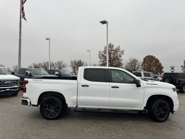 Used 2023 Chevrolet Silverado 1500 RST w/ Redline Edition image 9