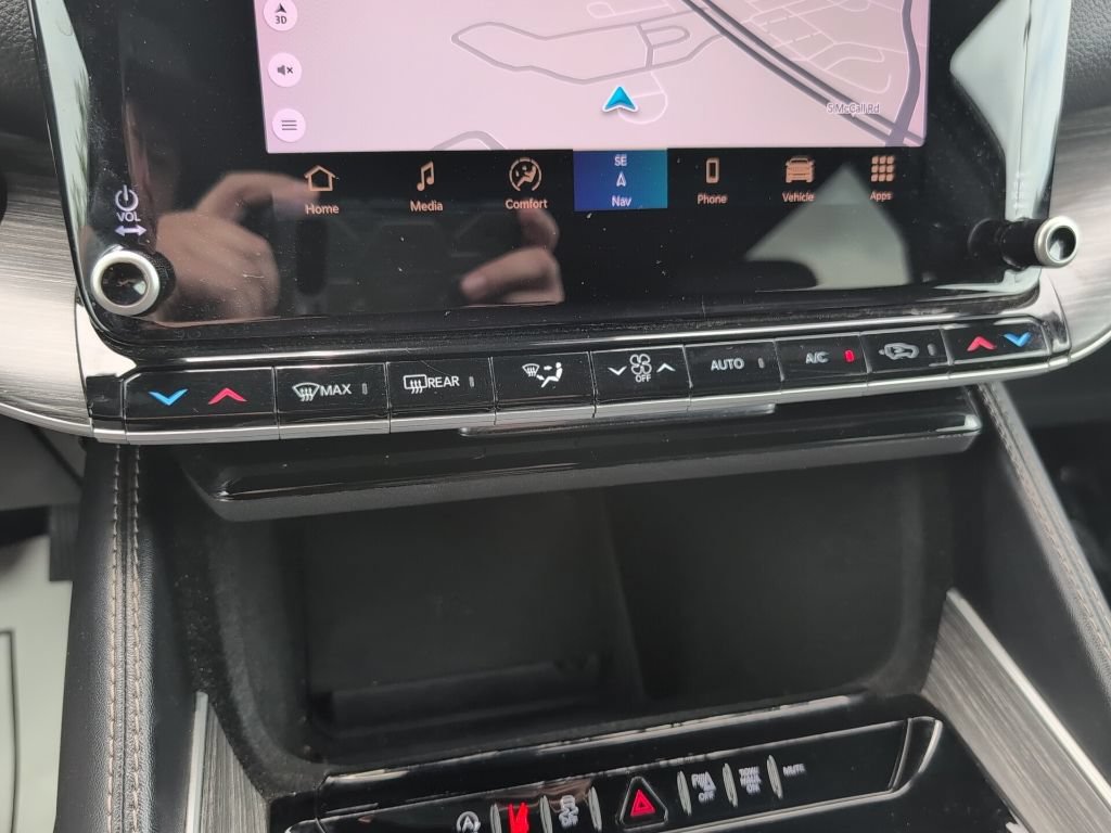 Used 2024 Jeep Wagoneer Series II w/ Flexible Seating Group RWD image 21