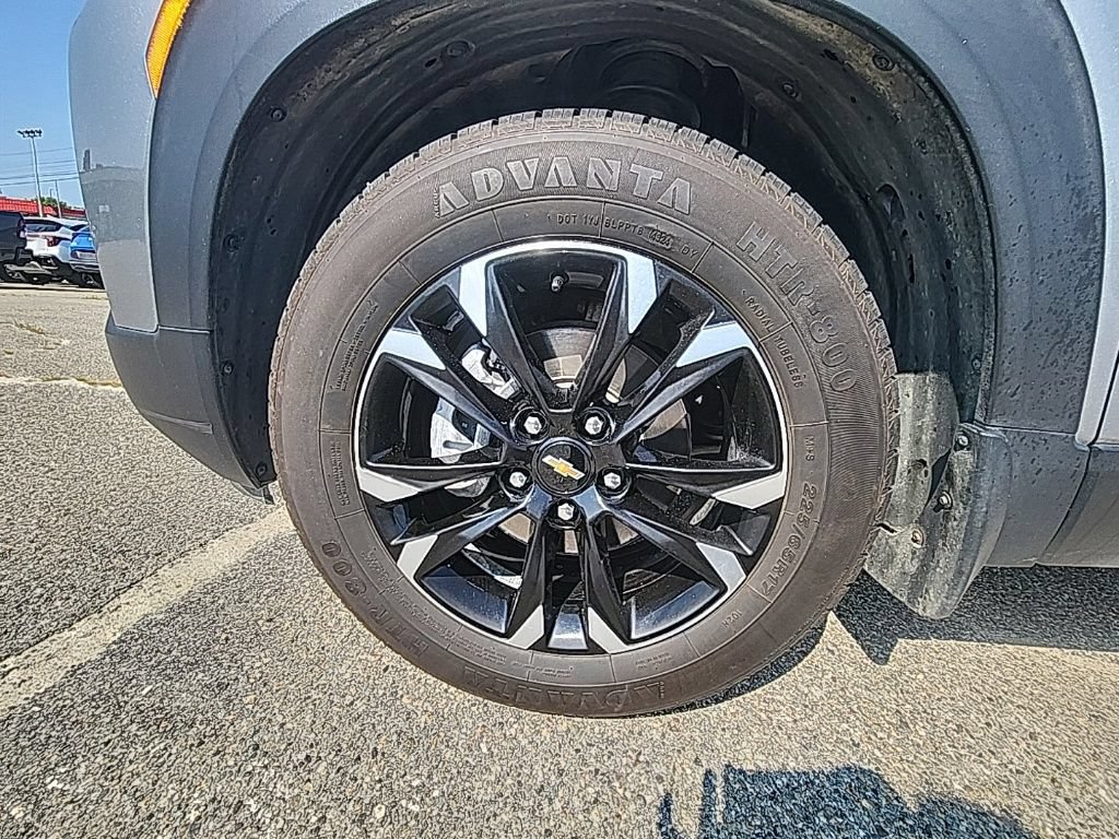 Used 2023 Chevrolet TrailBlazer LT AWD/4WD image 22