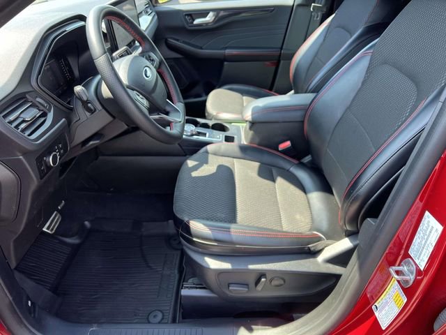 Certified 2024 Ford Escape ST-Line w/ Tech Pack #1 AWD/4WD image 18