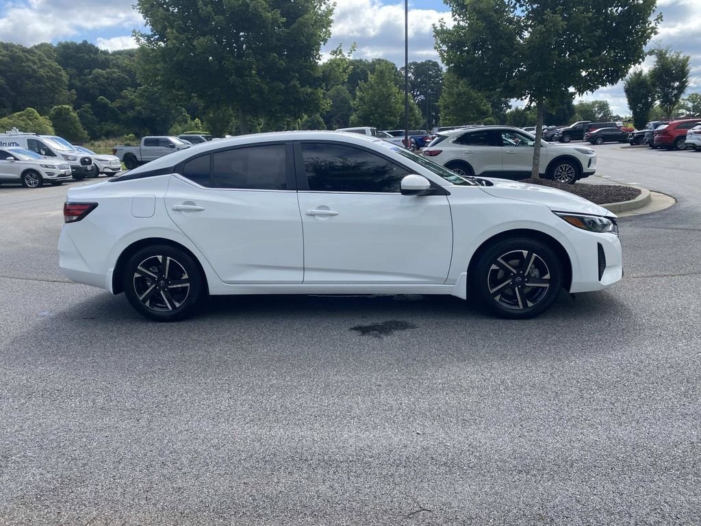 Used 2025 Nissan Sentra SV w/ All-Weather Package FWD image 2