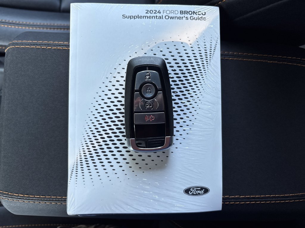 Certified 2024 Ford Bronco Badlands AWD/4WD image 22