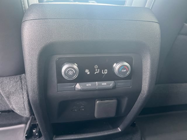 Used 2025 GMC Acadia AT4 AWD/4WD image 12