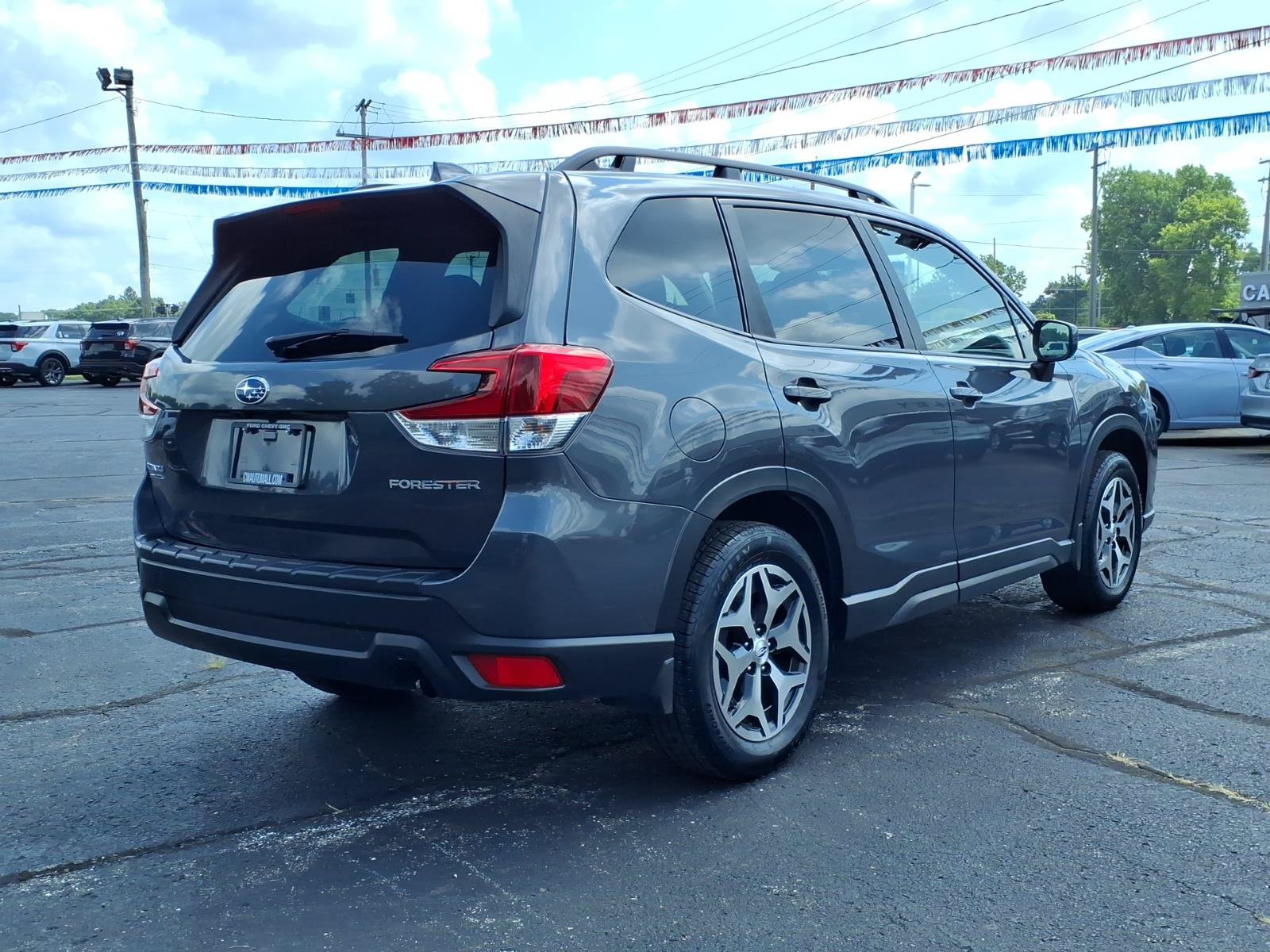 Used 2023 Subaru Forester Premium AWD/4WD image 16