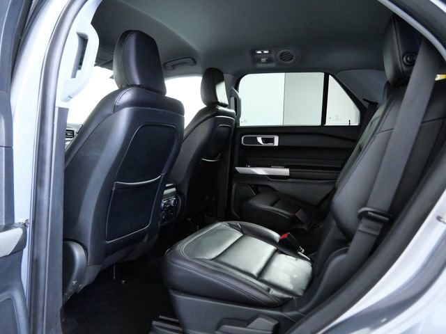 Certified 2020 Ford Explorer XLT w/ Equipment Group 202A image 13