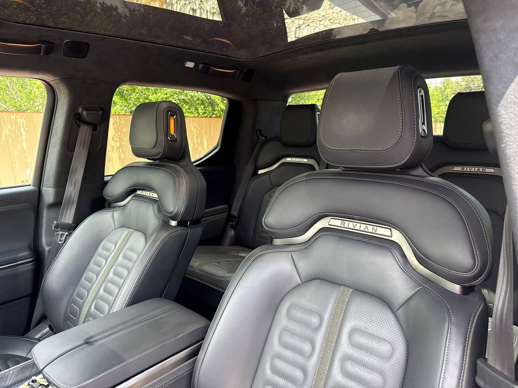 Used 2025 Rivian R1T Adventure AWD/4WD image 11
