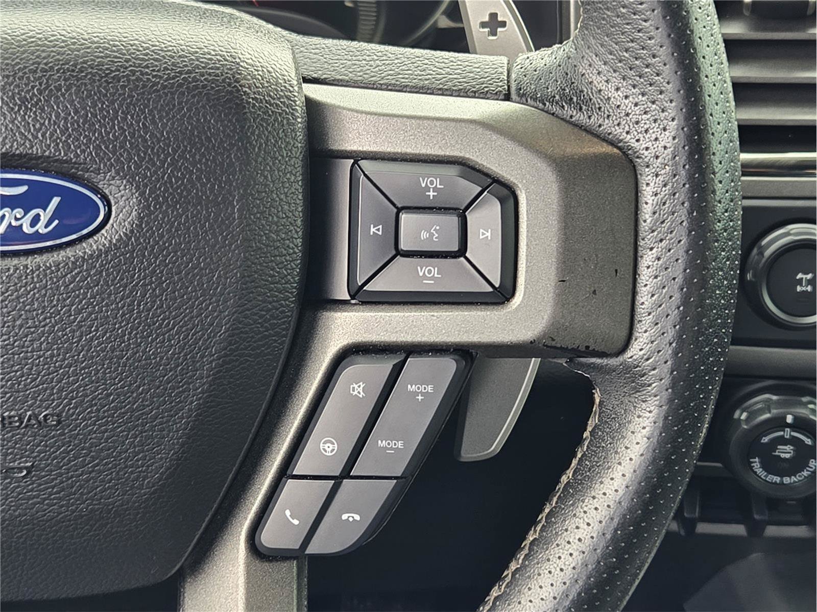 Certified 2019 Ford F150 Raptor w/ Equipment Group 802A Luxury AWD/4WD image 27
