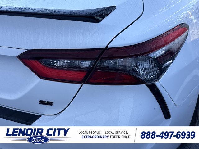 Used 2023 Toyota Camry SE w/ Convenience Package FWD image 4