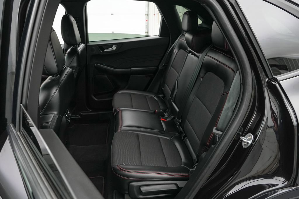 Certified 2023 Ford Escape ST-Line Select w/ Tech Pack #2 AWD/4WD image 19