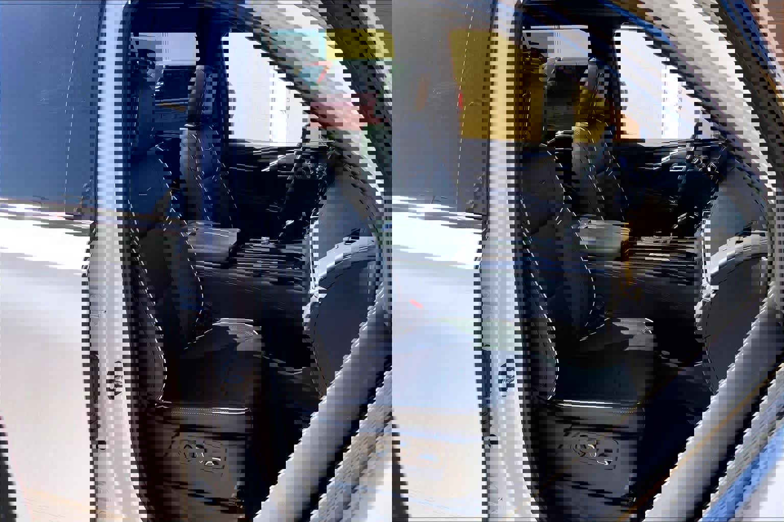 Used 2022 Cadillac Escalade Sport image 11