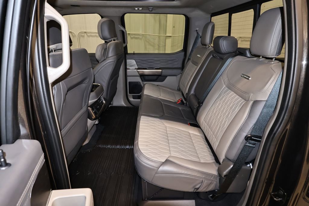 Certified 2025 Ford F350 Platinum w/ Platinum Plus Package image 19