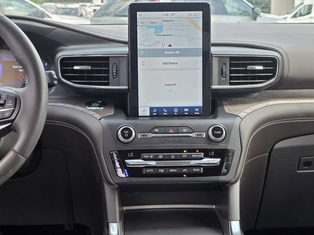 Certified 2020 Ford Explorer Platinum w/ Premium Technology Package AWD/4WD image 9