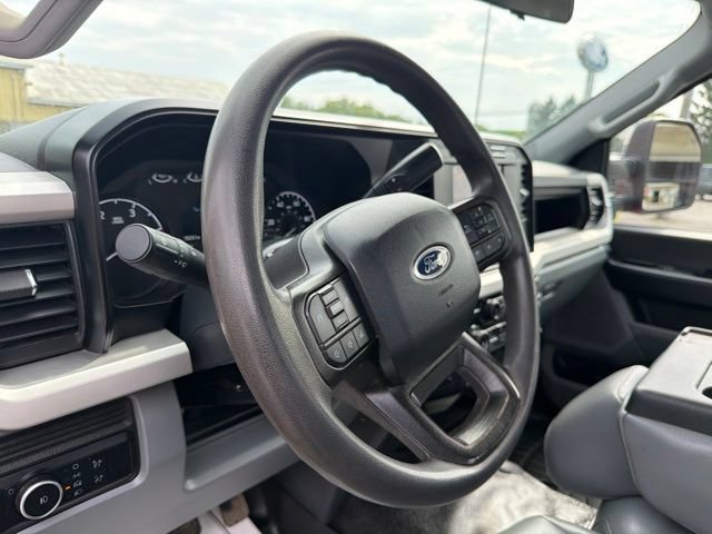 Certified 2024 Ford F550 4x4 Regular Cab Super Duty image 23