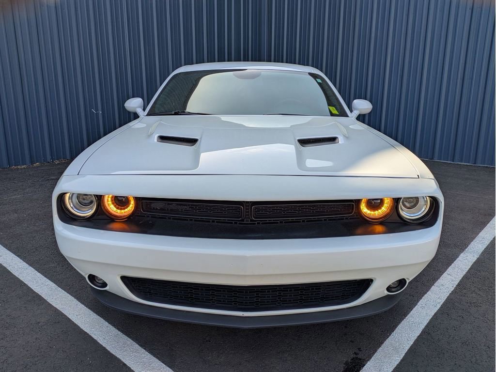 Used 2023 Dodge Challenger SXT w/ Blacktop Package image 9