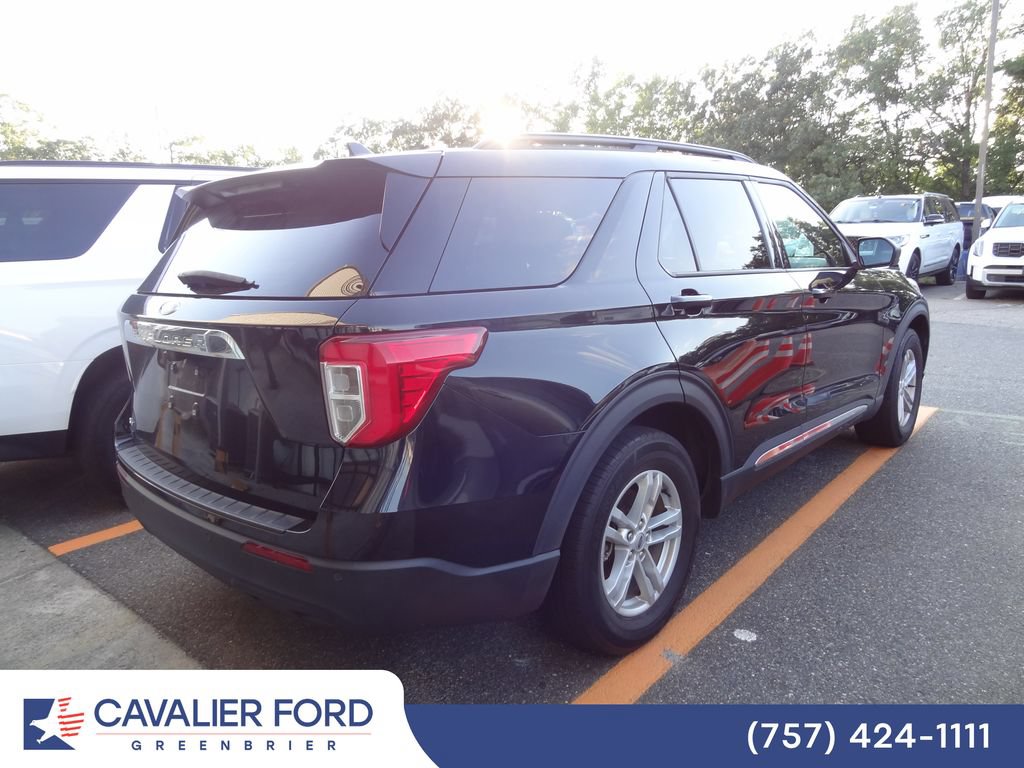 Certified 2024 Ford Explorer XLT RWD image 4