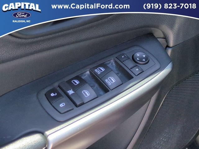 Used 2022 Jeep Cherokee Limited AWD/4WD image 13