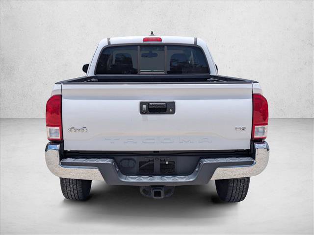 Used 2017 Toyota Tacoma SR5 w/ Tow Package AWD/4WD image 6