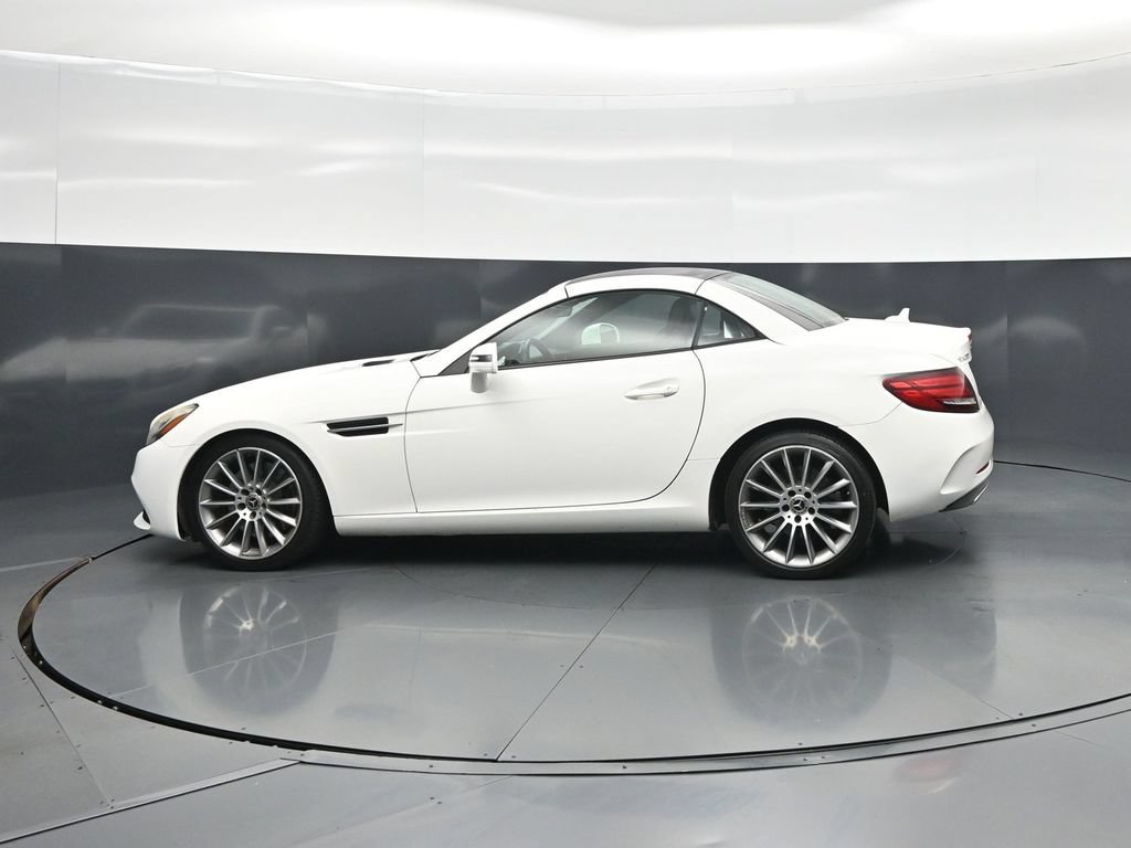Used 2017 Mercedes-Benz SLC 300 image 23