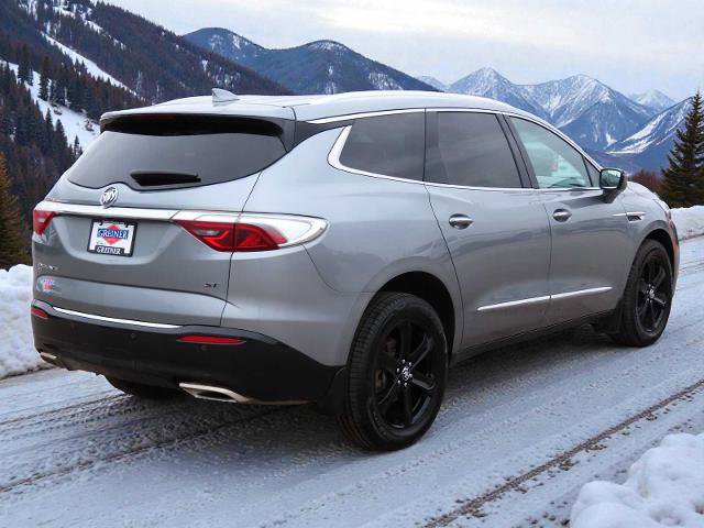 Used 2023 Buick Enclave Essence image 4