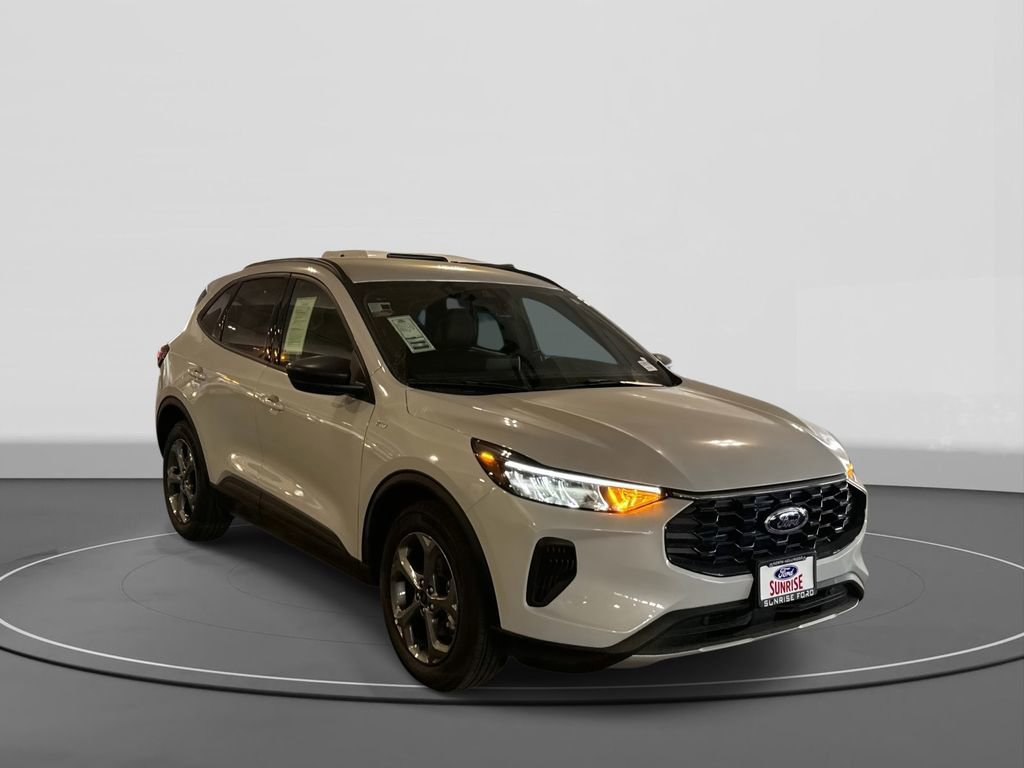 Certified 2025 Ford Escape ST-Line image 5