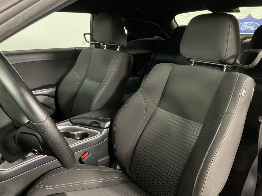 Used 2022 Dodge Challenger SXT w/ Blacktop Package image 14