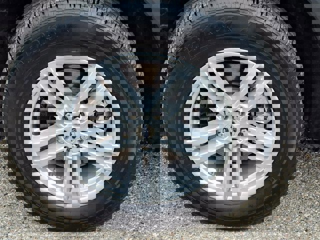 Certified 2024 Ford Explorer XLT w/ Equipment Group 202A image 32