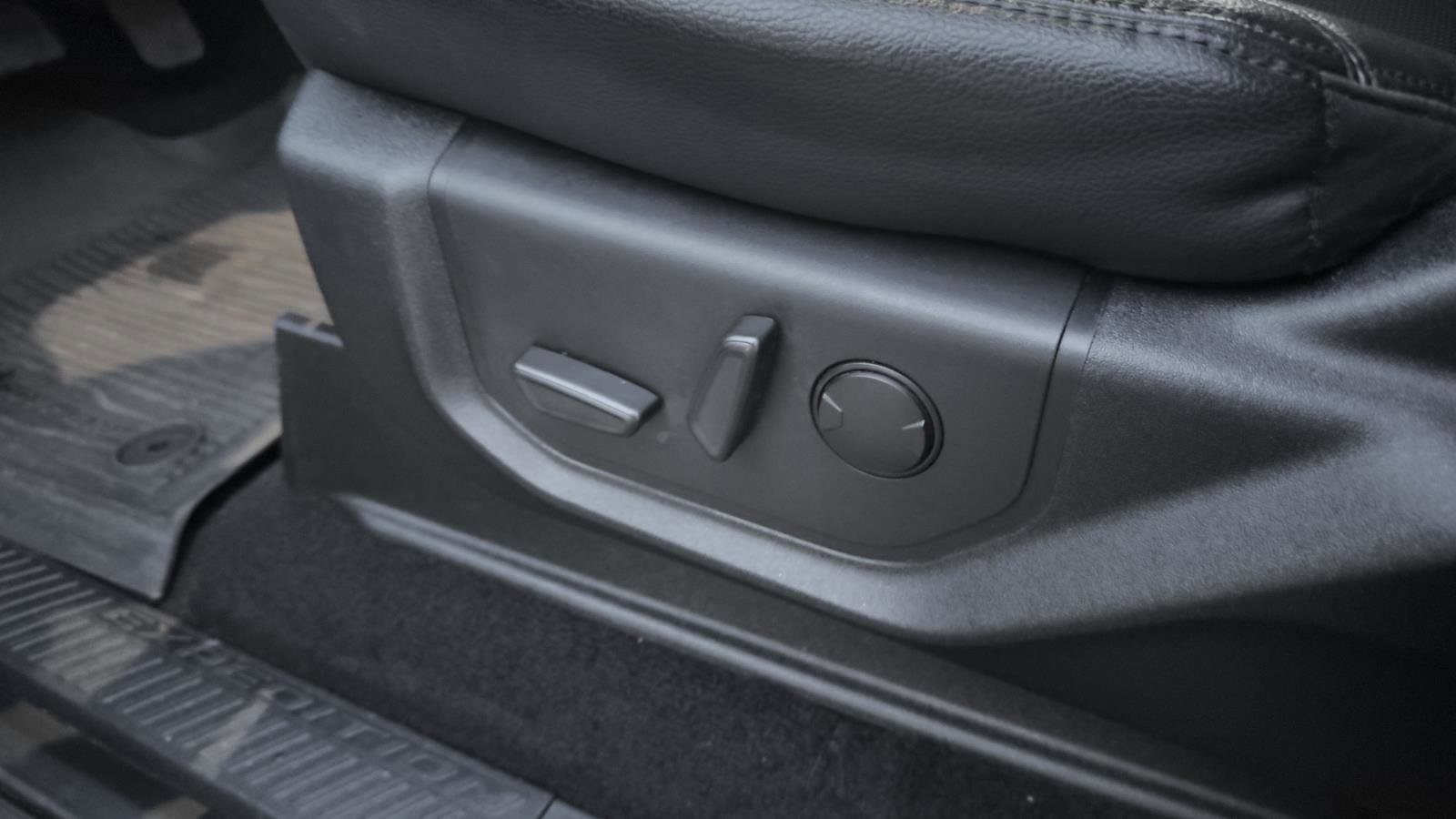 Certified 2021 Ford Expedition XLT image 17