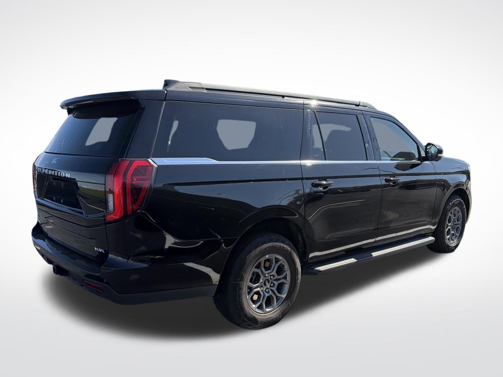 Certified 2026 Ford Expedition Max Active AWD/4WD image 5