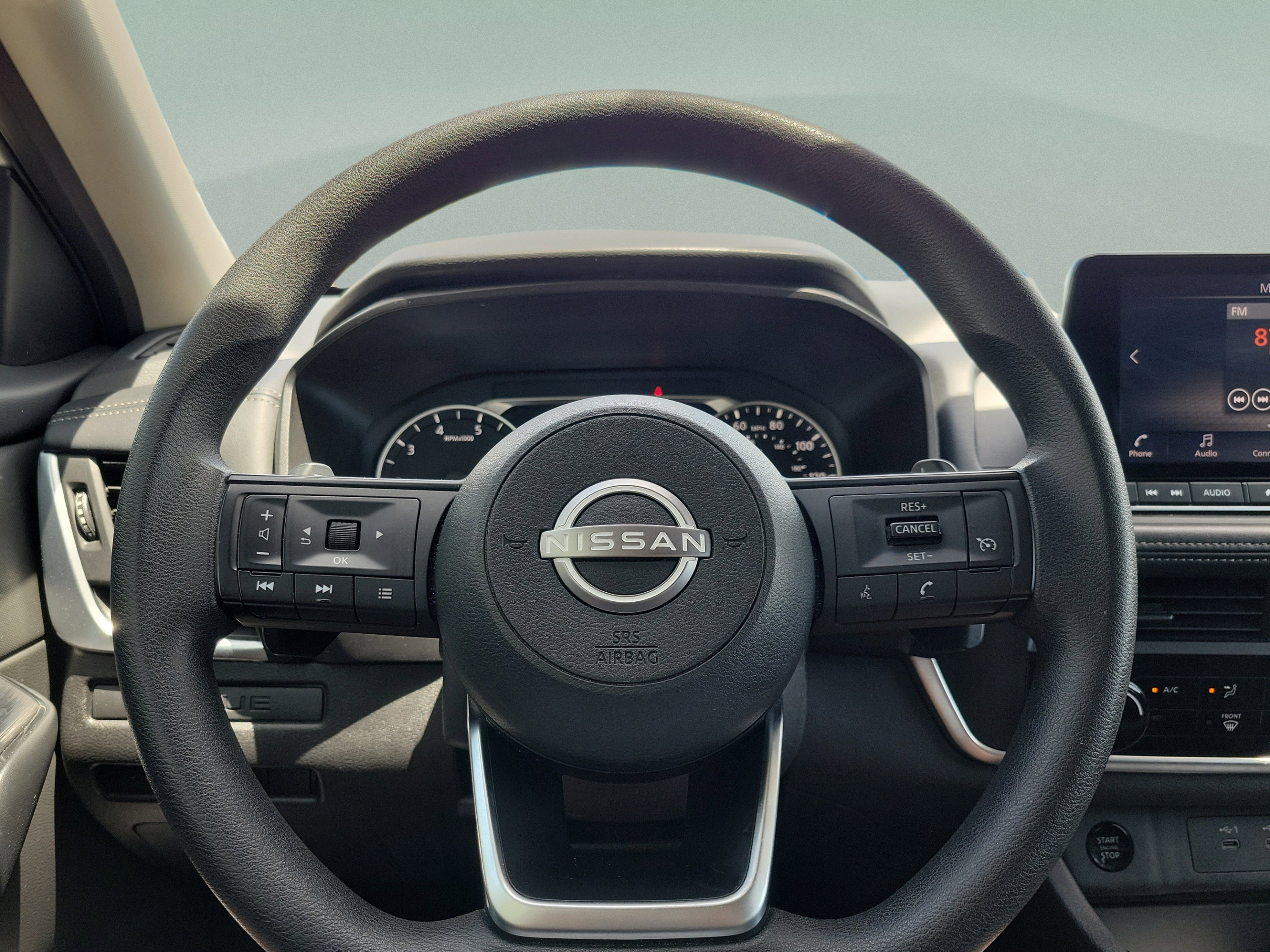 Used 2024 Nissan Rogue S AWD/4WD image 20