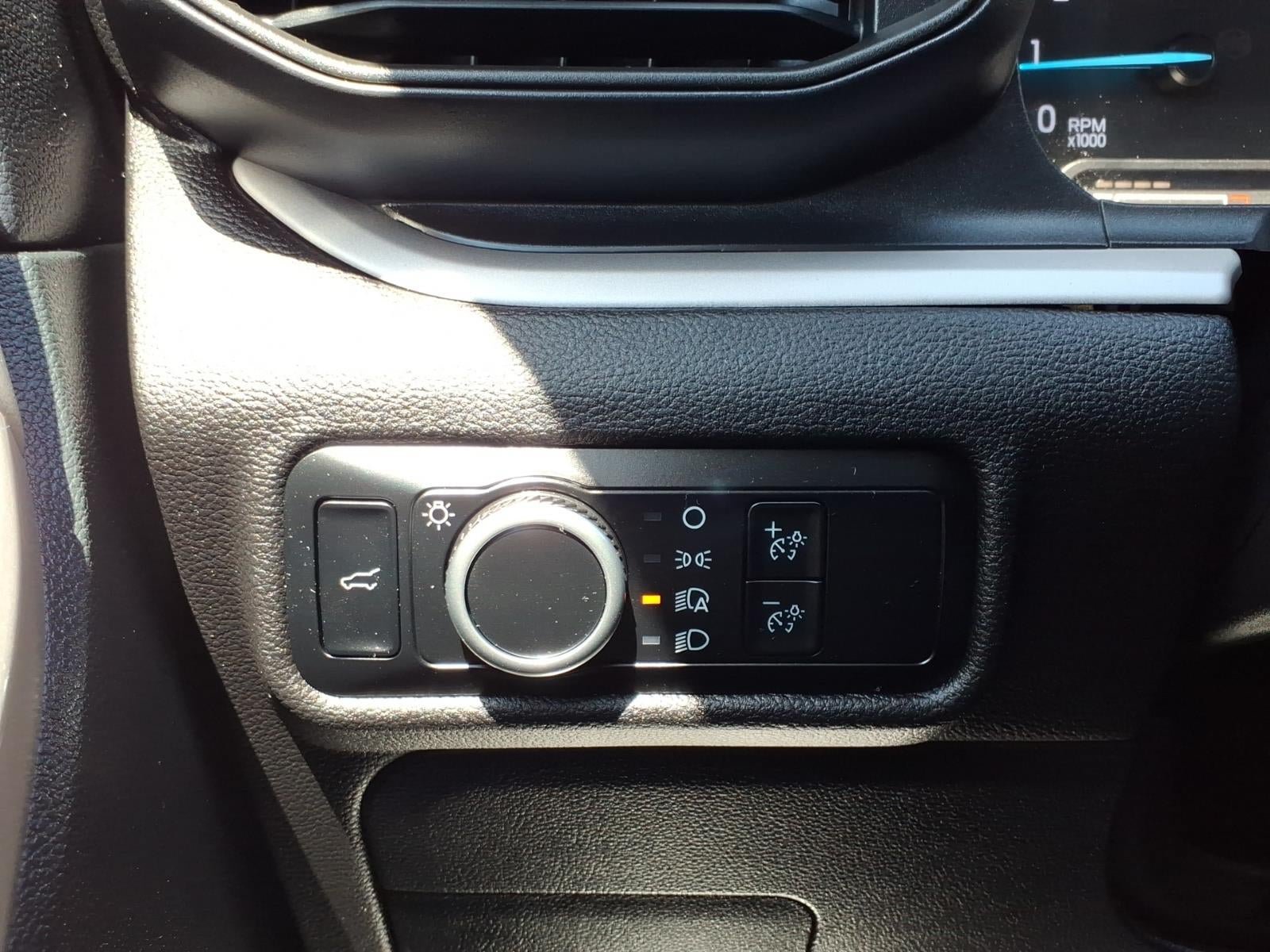 Certified 2023 Ford Explorer XLT RWD image 27