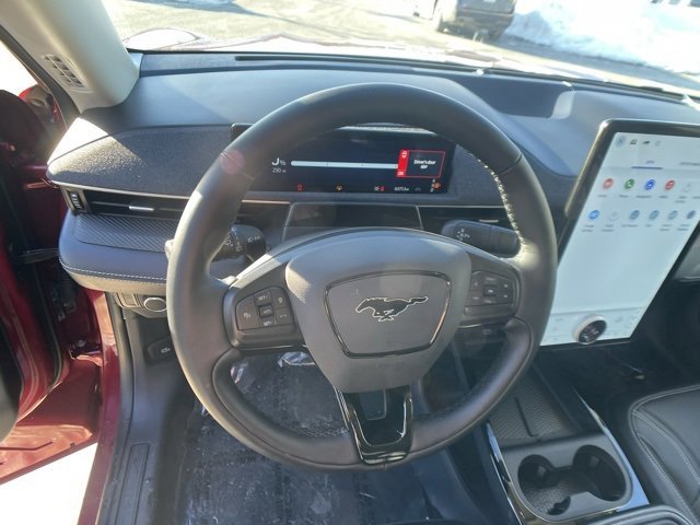Certified 2025 Ford Mustang Mach-E Premium image 18