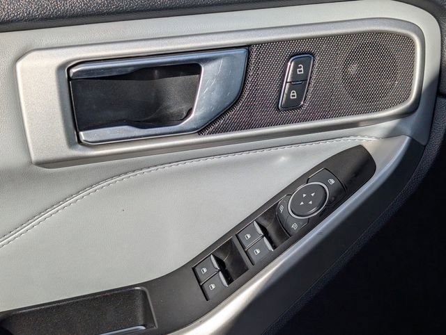 Certified 2022 Ford Explorer XLT w/ Equipment Group 202A image 22