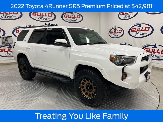 Used 2022 Toyota 4Runner SR5 Premium w/ Moonroof Package AWD/4WD image 1