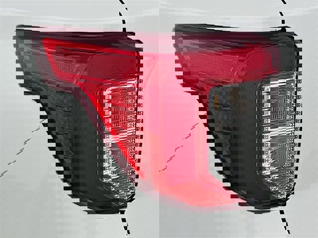 Certified 2022 Ford Explorer XLT w/ Equipment Group 202A image 26