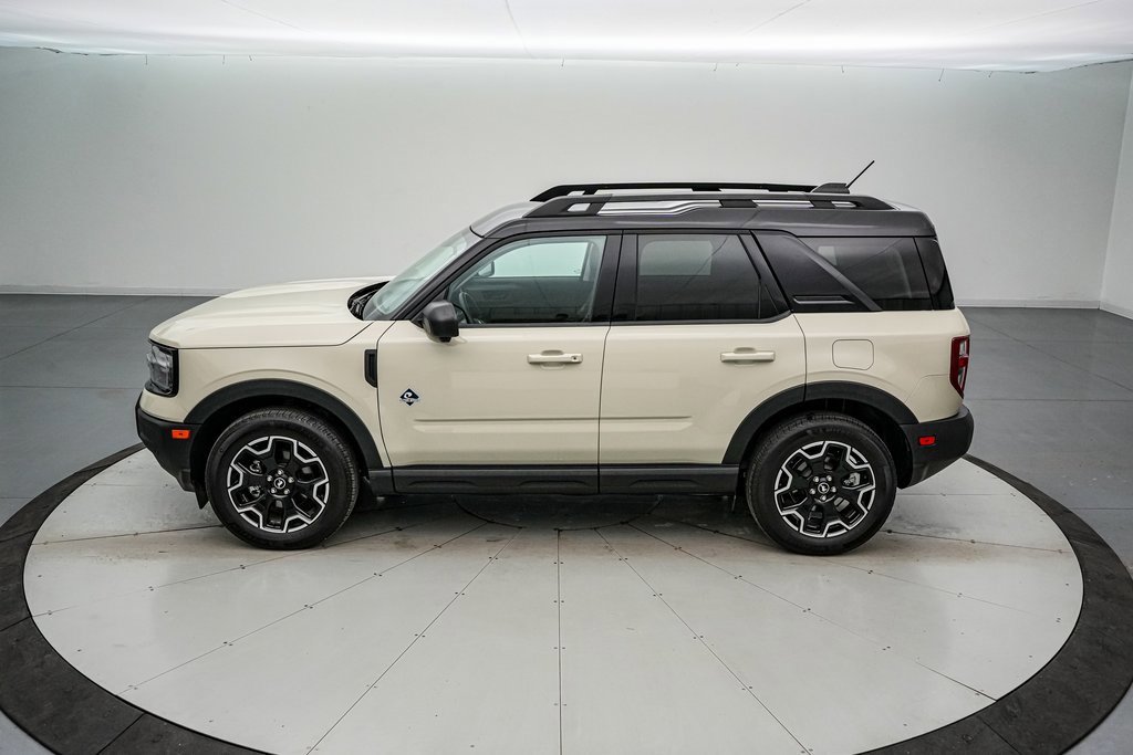 Certified 2025 Ford Bronco Sport Outer Banks w/ Outer Banks Tech Package+ image 2