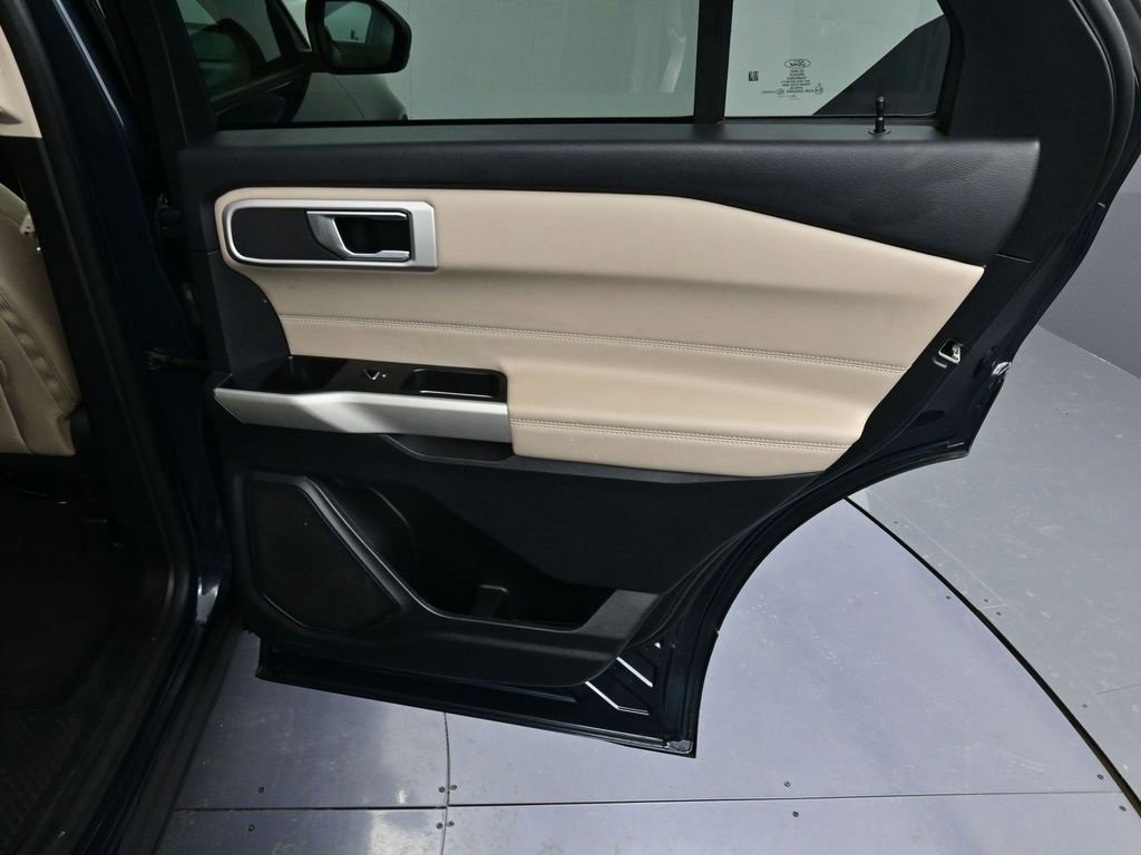 Certified 2022 Ford Explorer XLT w/ Class IV Trailer Tow Package image 42