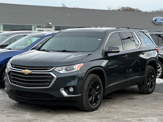 Used 2020 Chevrolet Traverse LT image 3